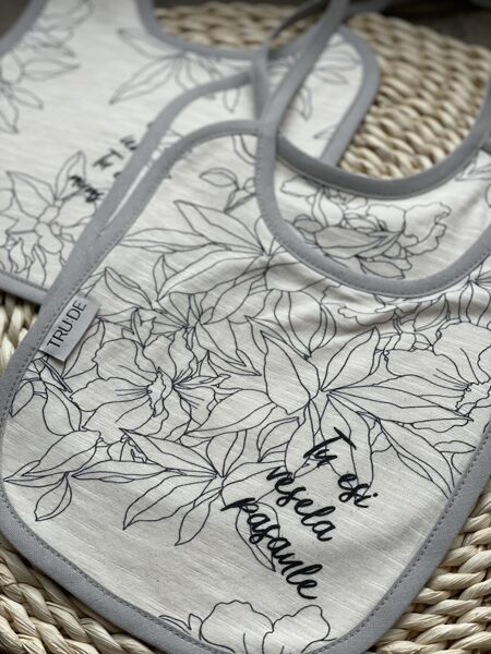 Lacītes mazuļiem ar Ievas Cipruses tekstiem