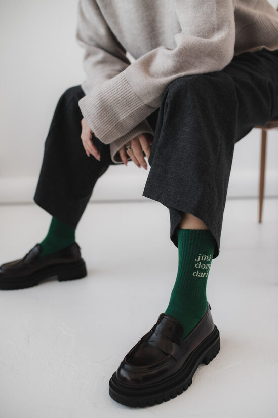 JŪTI DOMĀ DARI, zeķes sievietēm, ZAĻAS