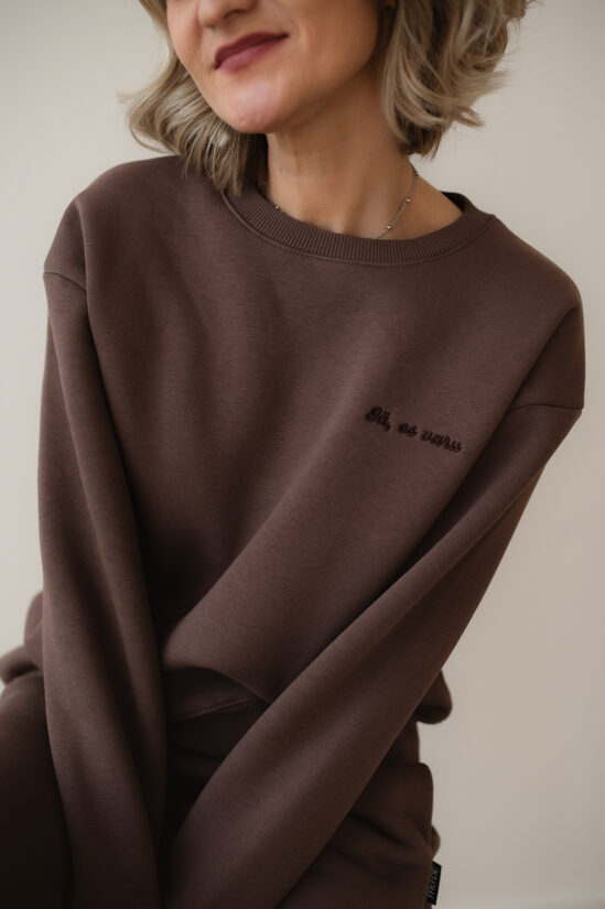 JĀ, ES VARU džemperis, BRŪNS