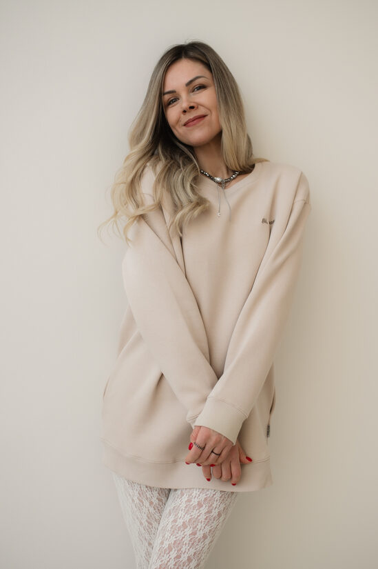 JĀ, ES VARU pagarināts džemperis, BĒŠS