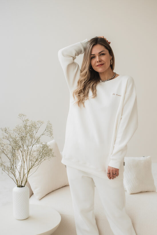 JĀ, ES VARU pagarināts džemperis, BALTS