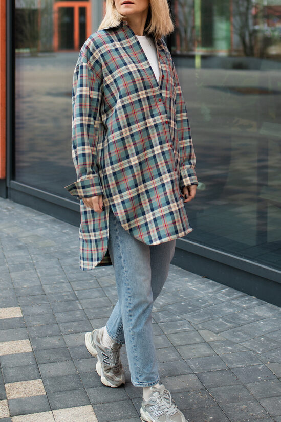 OVERSIZE pogājams krekls PAGARINĀTS, TIRKĪZI RŪTAINS 