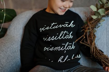 Bērnu džemperis VISTUVĀK VISSILTĀK VISMĪĻĀK IR BLAKUS