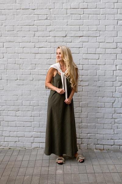 Slip kleita khaki krāsā