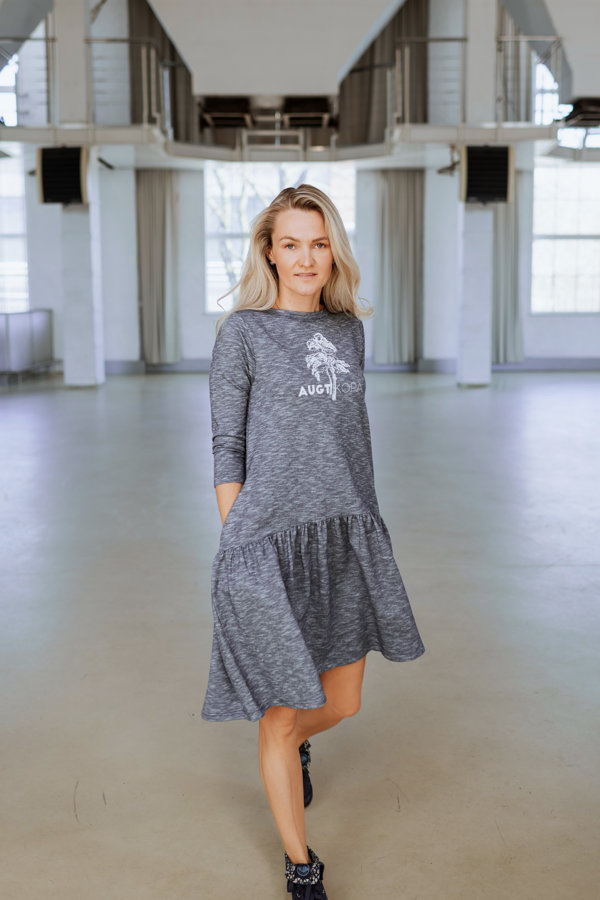 AUGT KOPĀ, ZILAS krāsas volānkleita sievietēm